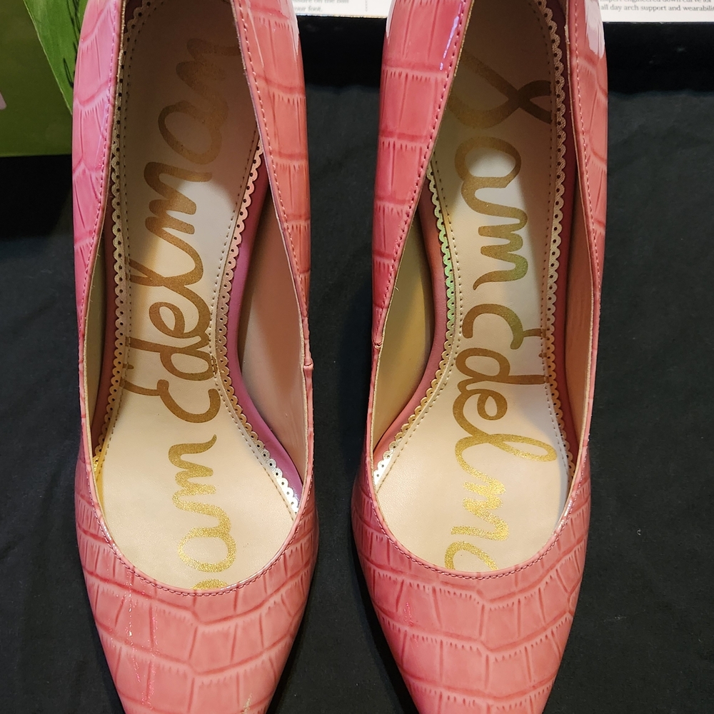 Sam Edelman Croc-Embossed Point Pump- Raspberry, Size 8.5 - Picture 8 of 13